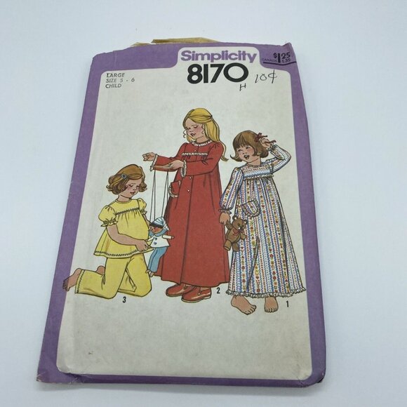 Simplicity 8170 Child Girl's Nightgown Pajamas Robe Size5 6 Vintage Cut 1977 - Picture 5 of 5
